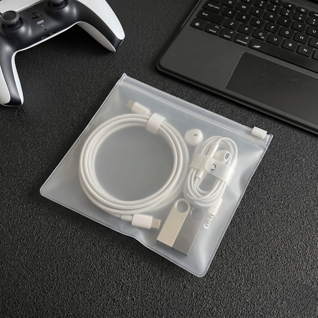 Frosted Zipper Storage Pouch